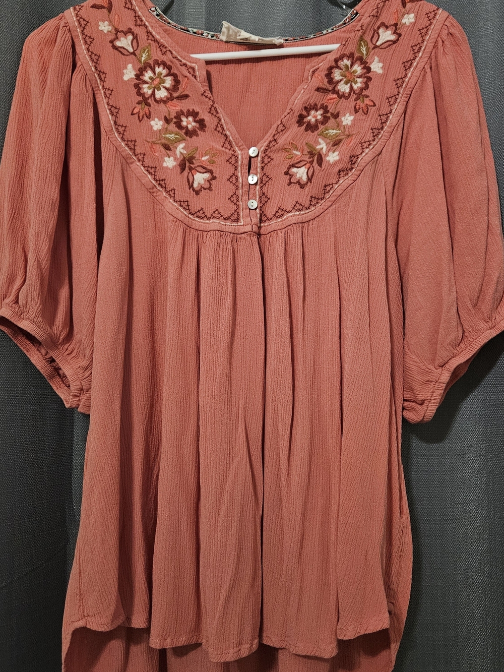 Westbound Embroidered Peasant Tunic in Dusty Coral